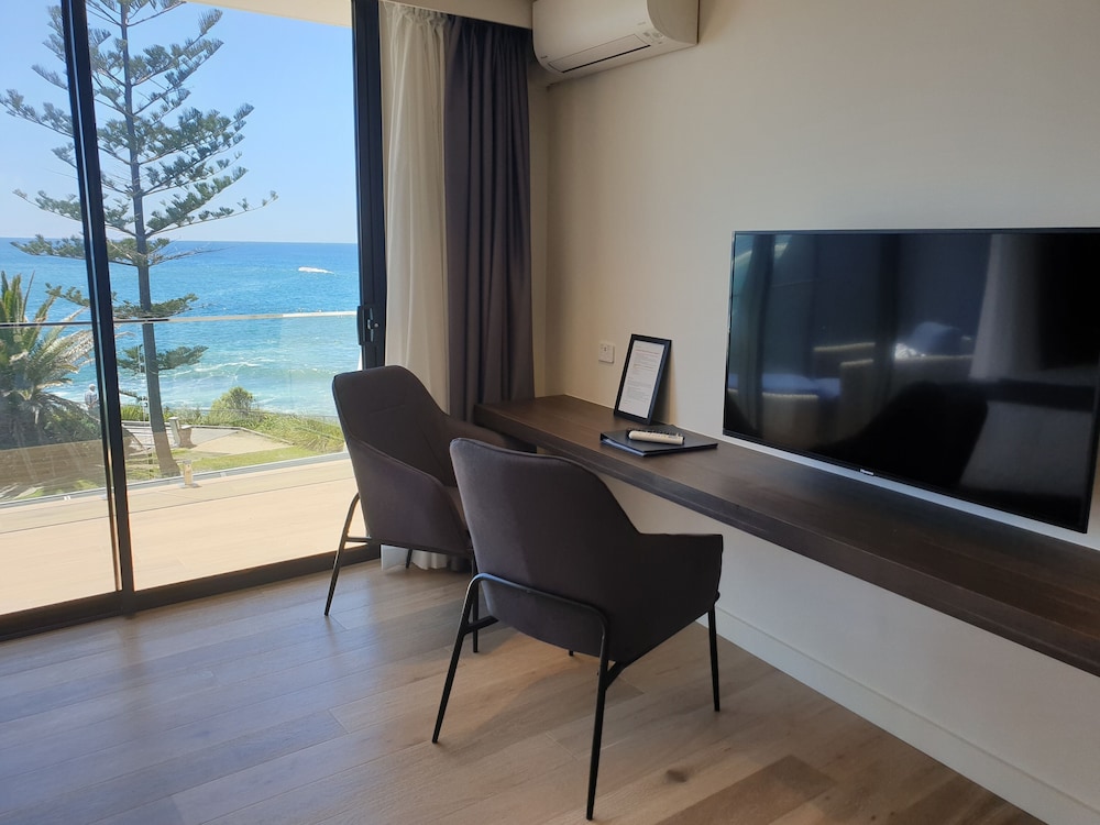 Ocean Front Motel 43/59