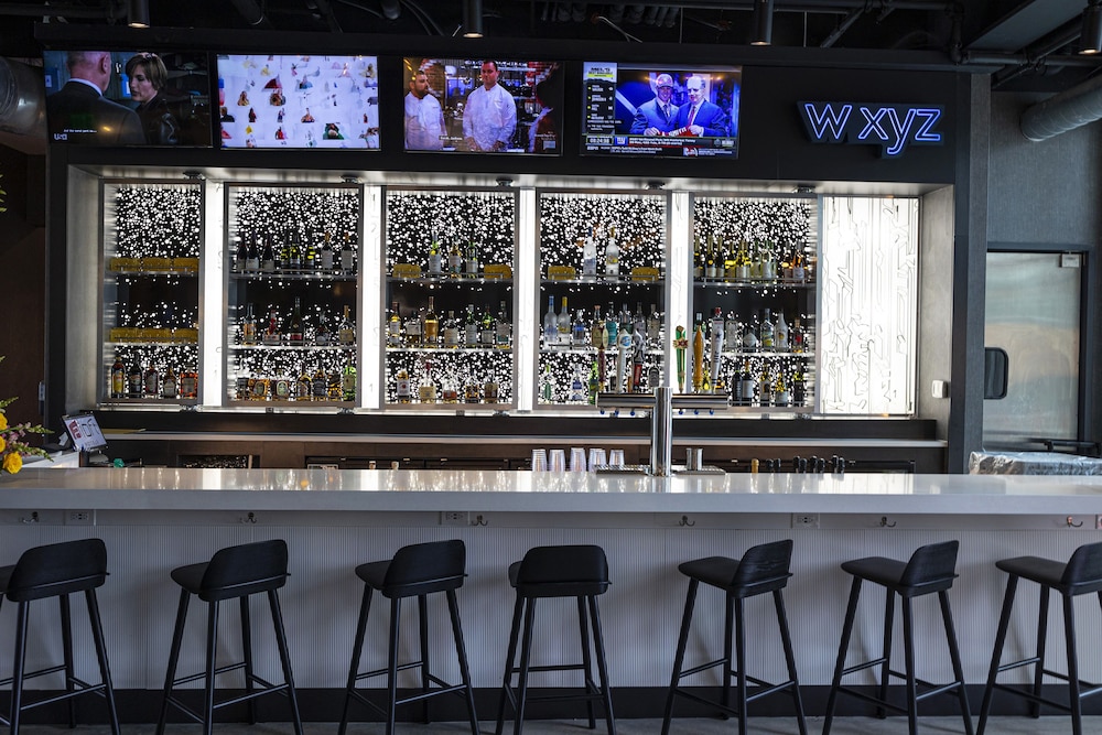 Aloft Dallas DFW Airport Grapevine 14/27