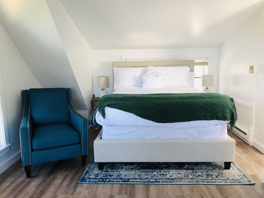 Agate Cove Inn 35/71