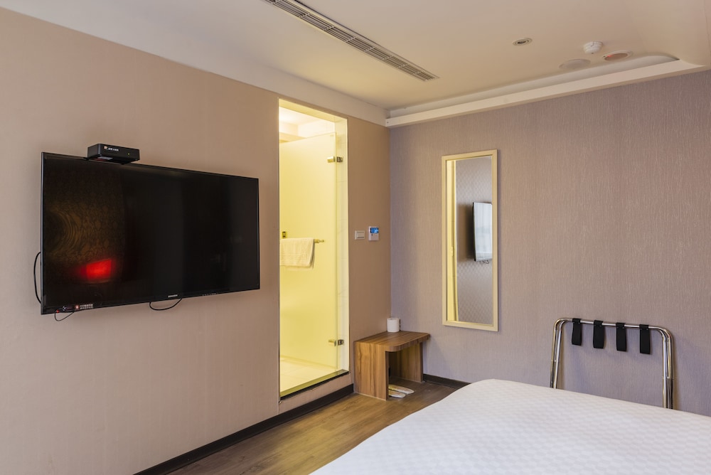 Shin Shin Hotels Songshan 42/55