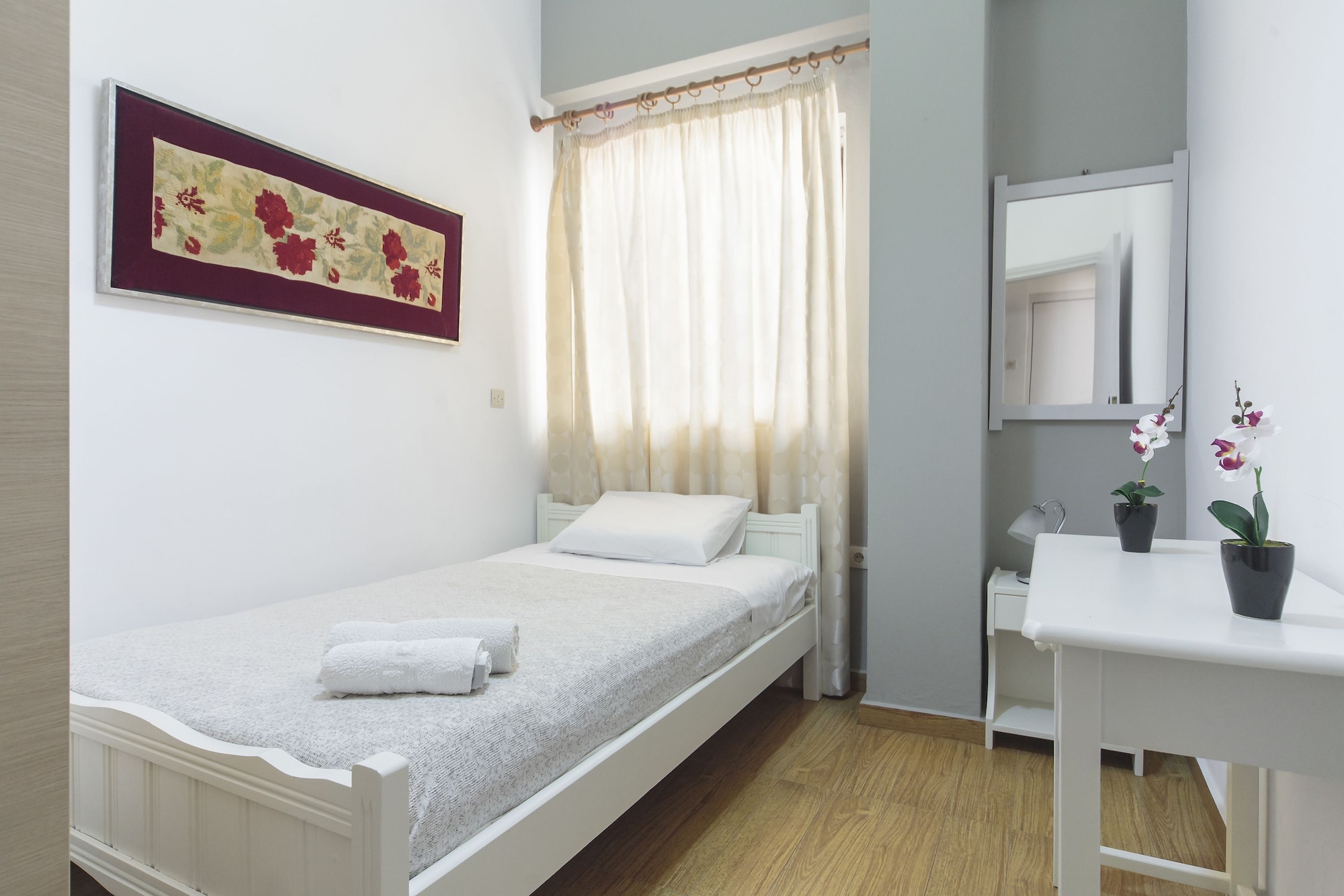 FAMILY, TRIPLE, 1 DOUBLE AND 1 SINGLE BED