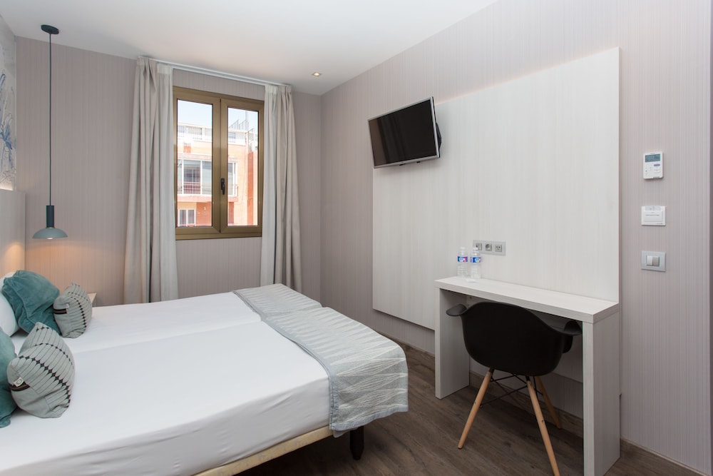 Hostal Opera Ramblas 11/38