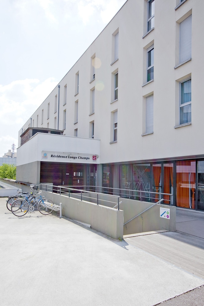 Sejours Affaires Rennes Longs Champs 3/40