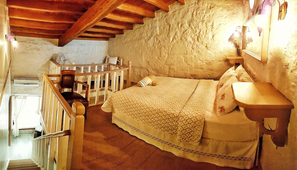 Lilyum Alacati Butik Otel 25/47
