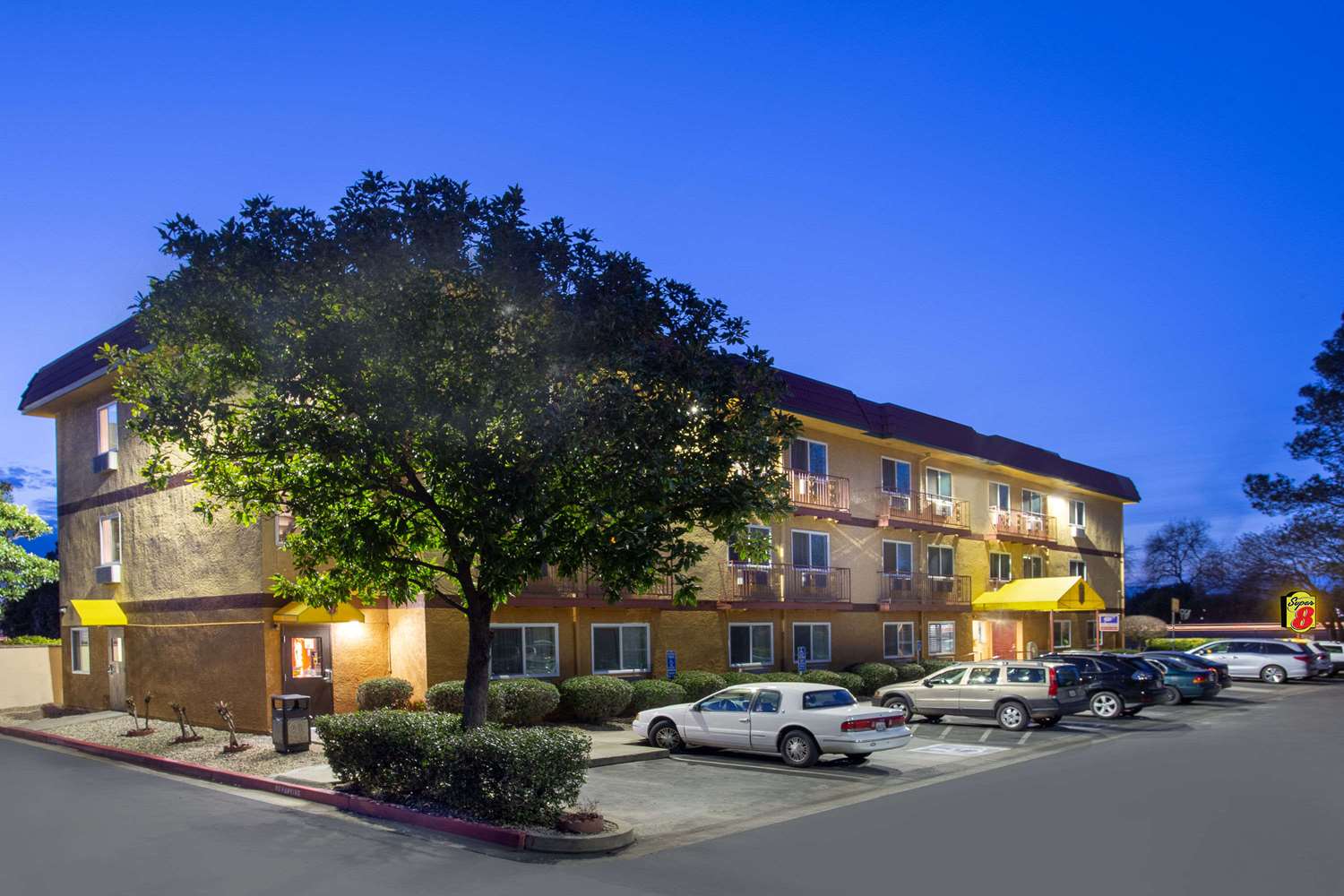 Super 8 By Wyndham Chico 6/10