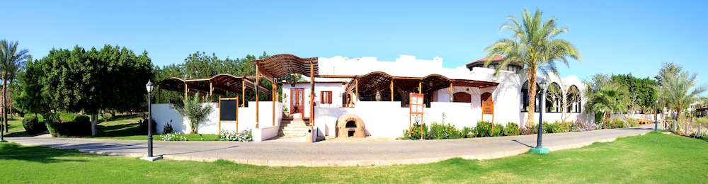 Movenpick Resort Sharm El Sheik Naama Bay 76/82