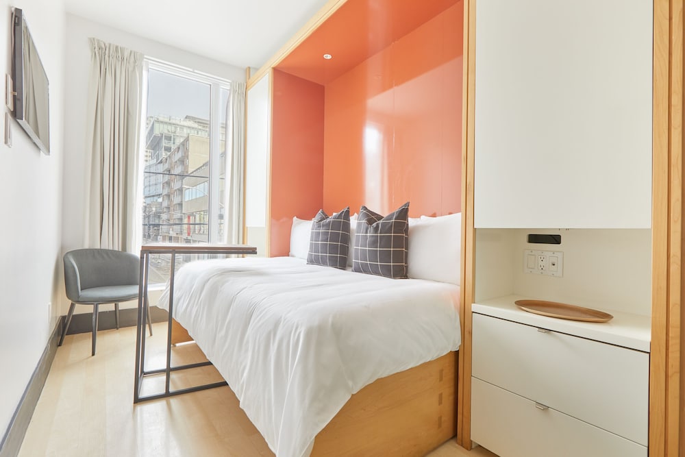 The Beverley Hotel 23/60