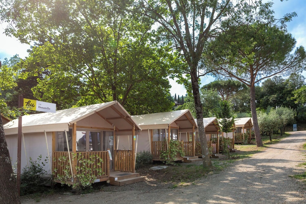 Hu Firenze Certosa Camping In Town 4/50