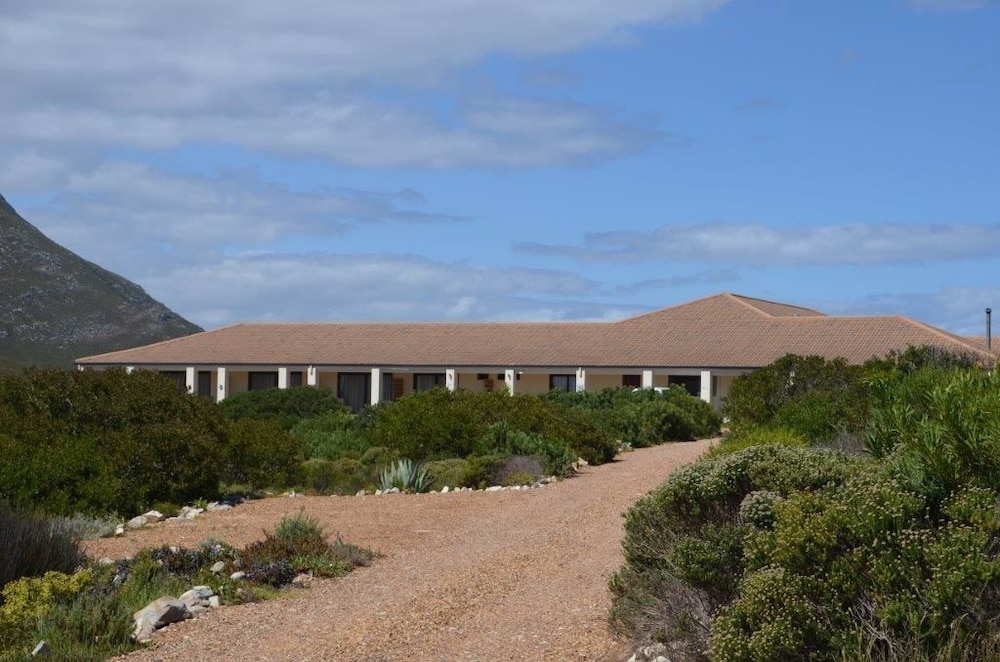 Kapensis Guesthouse 25/35