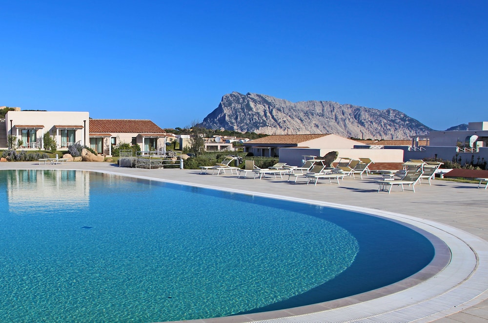 Resort Grande Baia 3/60