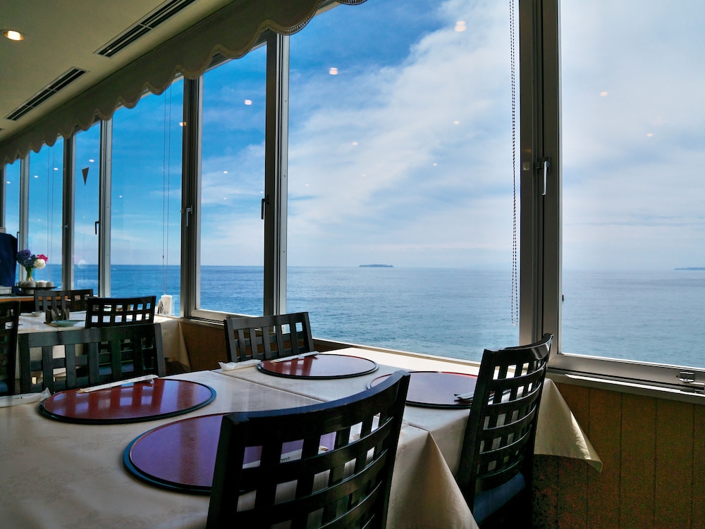 Wisterian Life Club Atami 20/30