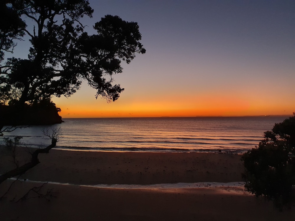 Whangaparaoa Lodge Motel 60/70