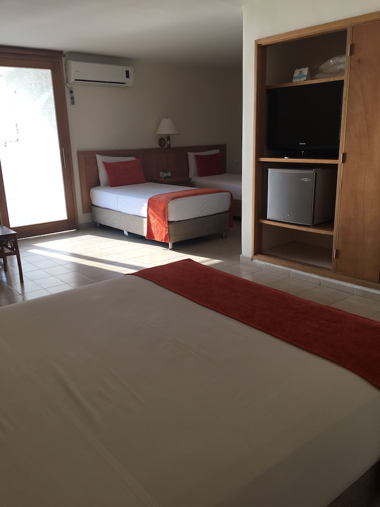Be La Sierra Hotel 35/73