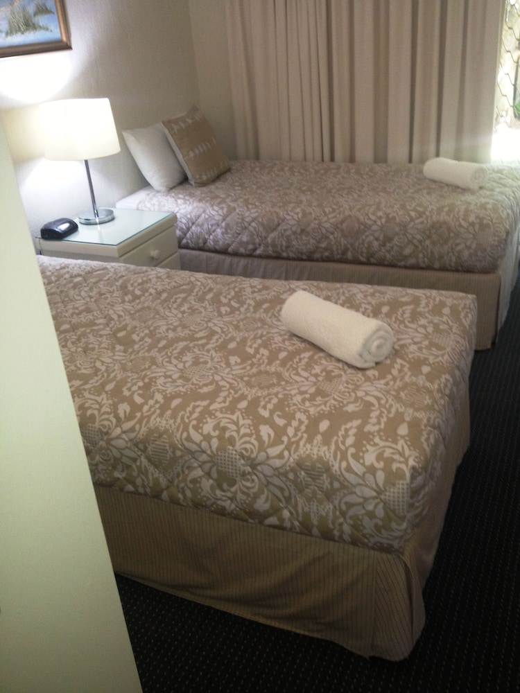 NOOSA KEYS RESORT 14/64