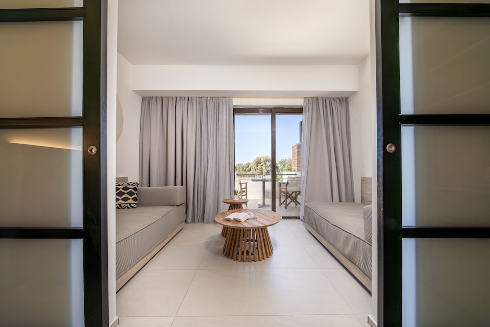D'andrea Mare Beach Hotel 25/74