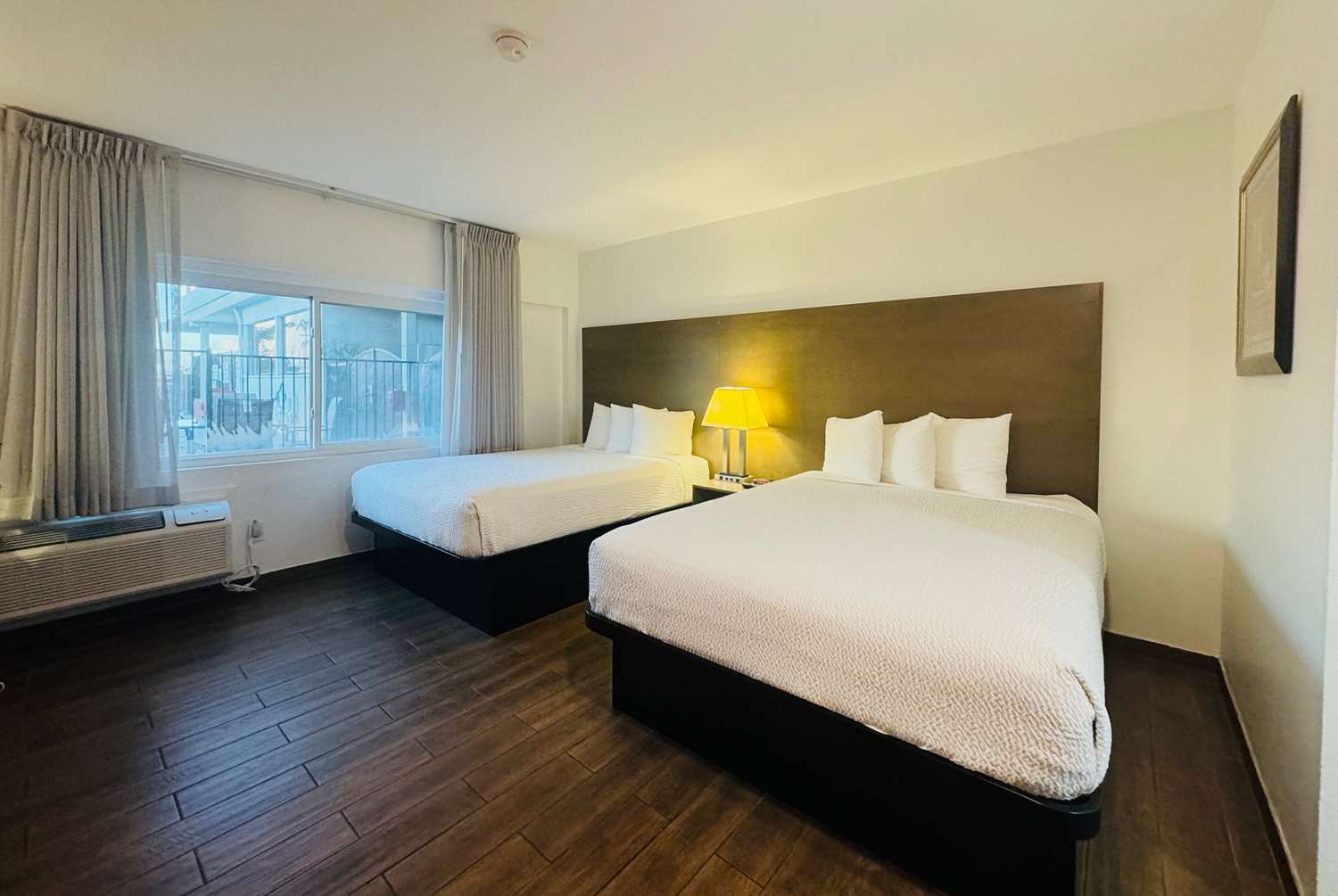 Ramada by Wyndham San Diego Airport 15/42