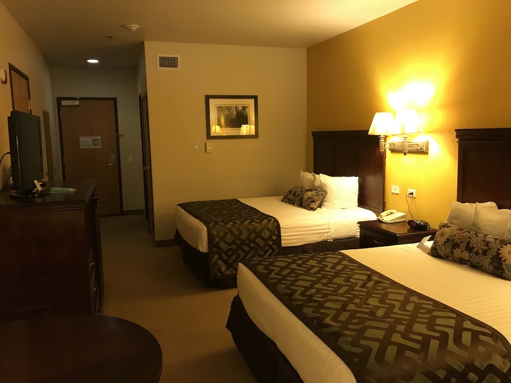 The Montcler Hotel & Conference Center 12/69