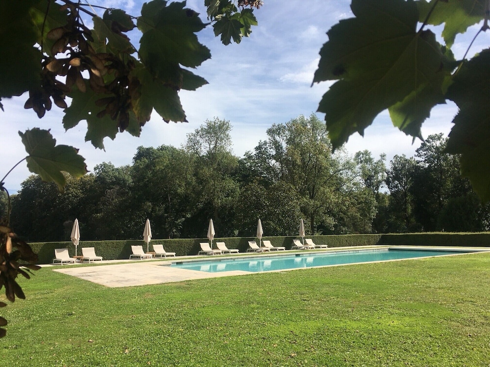 Relais Du Silence Chateau de Perreux 41/50