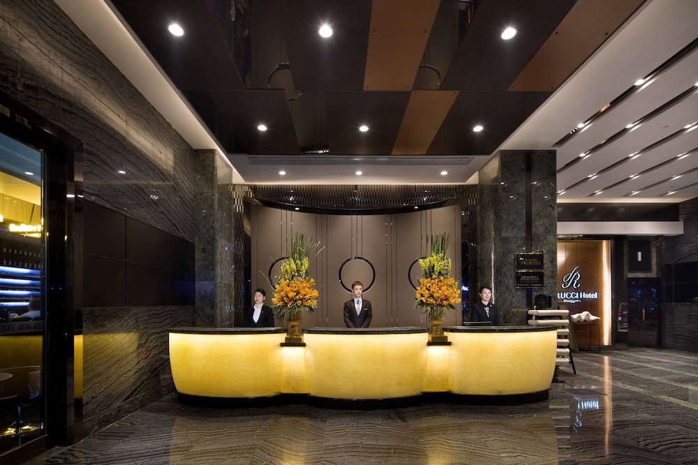 DeRUCCI Hotel 5/65