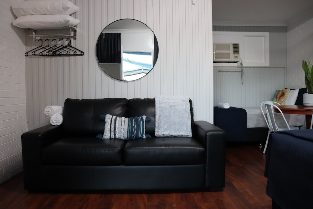 Almare Tourist Motel 27/50