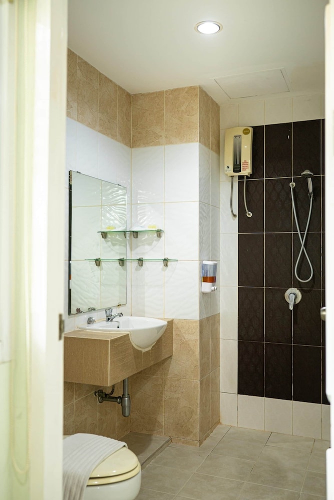 Sirin Hotel & Resident 45/50