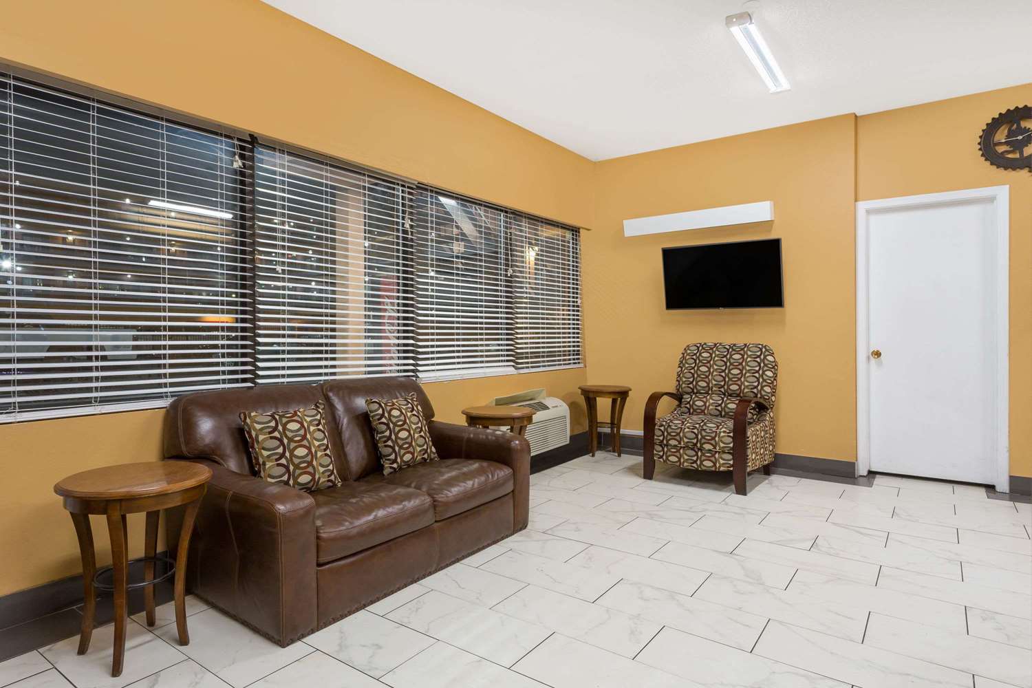 Travelodge by Wyndham Reno Downtown 28/37