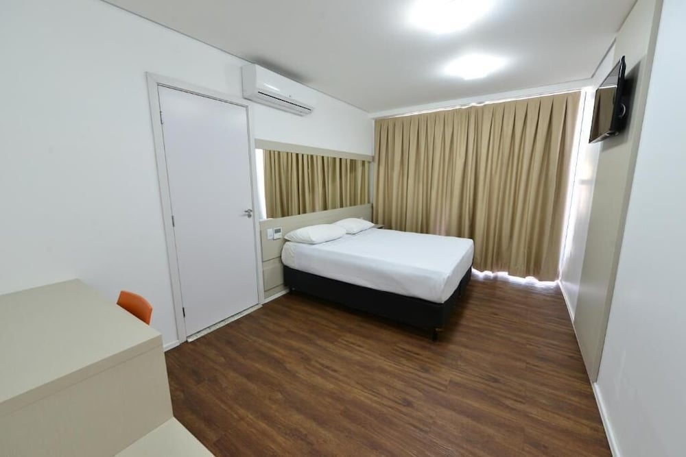Hotel Panorama Economic 12/26
