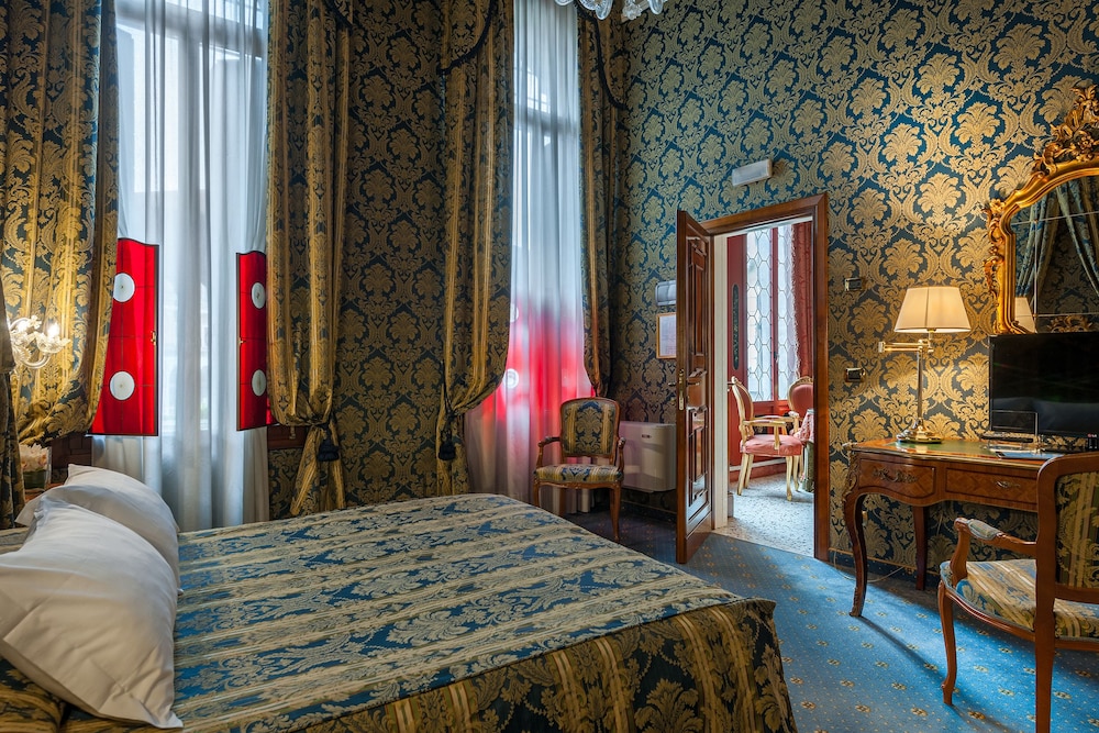 Hotel Al Ponte Antico 16/48