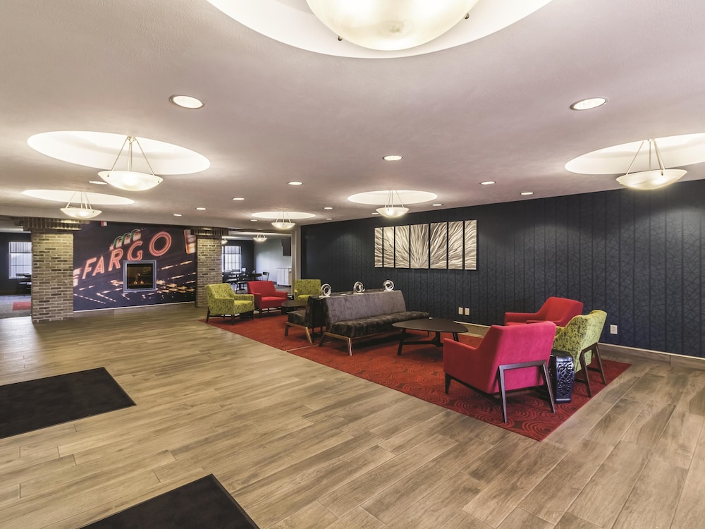La Quinta Inn & Suites by Wyndham Fargo-Medical Center 44/60