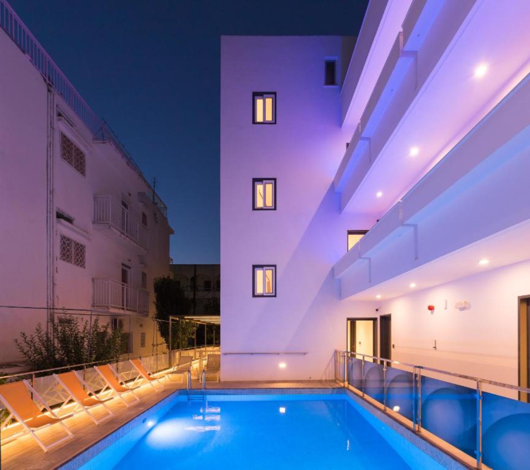 Christa Apartments 8/16
