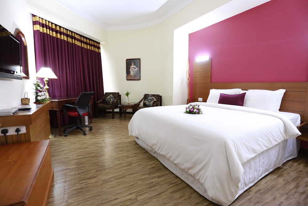 Presidency Hotel 14/63