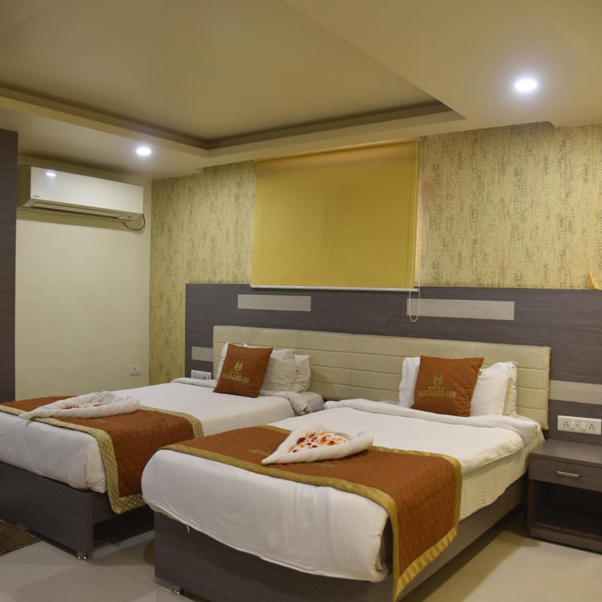 Hotel Aalcajars Inn 17/50