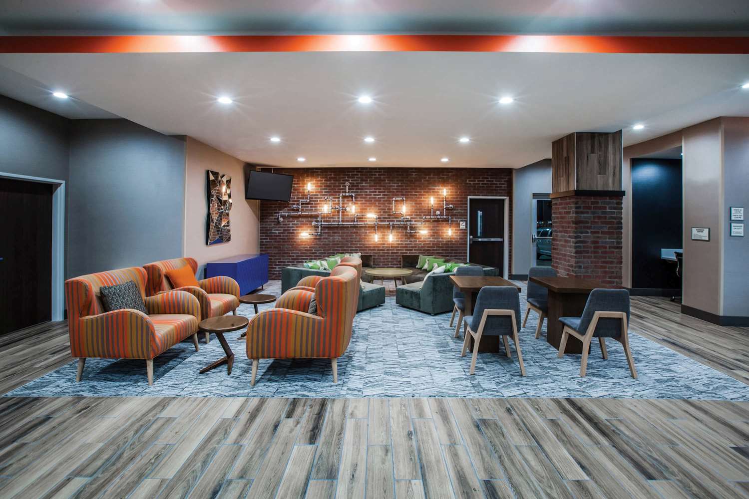 La Quinta Inn Suites By Wyndham Owasso 27/44