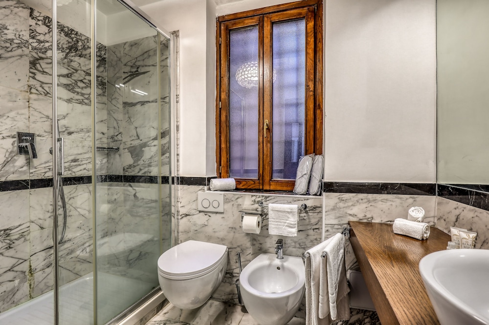 Luxury Navona 56/58
