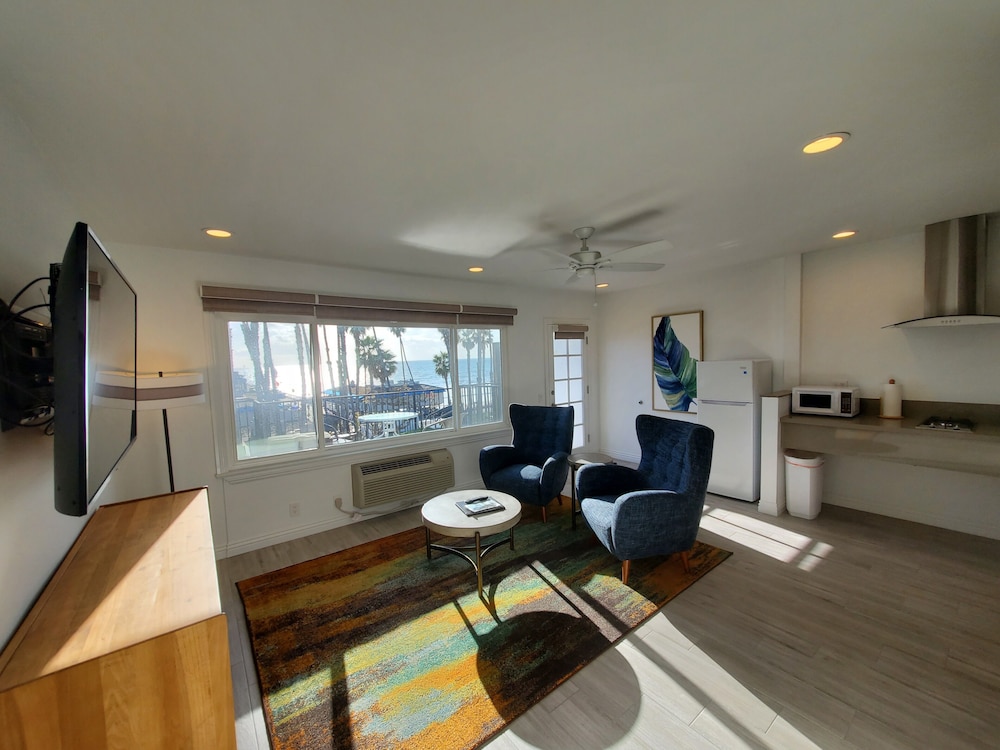 Sea Horse Resort 56/75