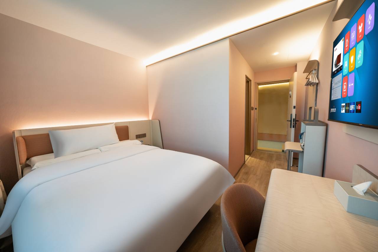 Hanting Hotel (Beijing New National Exhibition Center) 18/38
