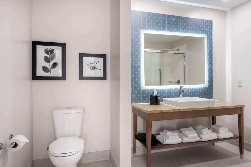 Country Inn & Suites by Radisson, Dayton South, OH 49/54