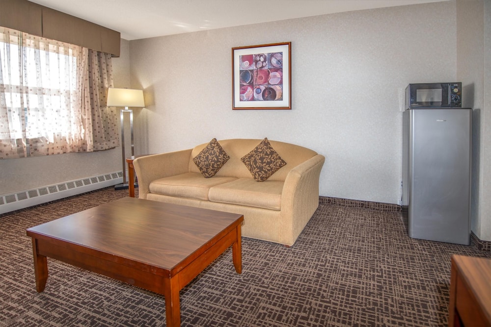 Coast Fort St John Hotel 41/64