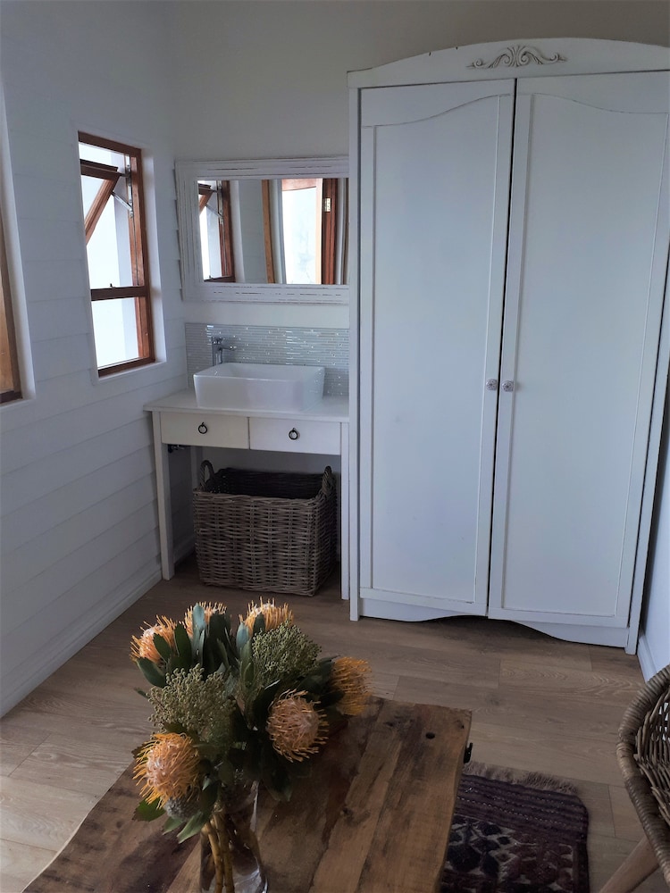 Kleinzee Oceanfront Guesthouse 6/43