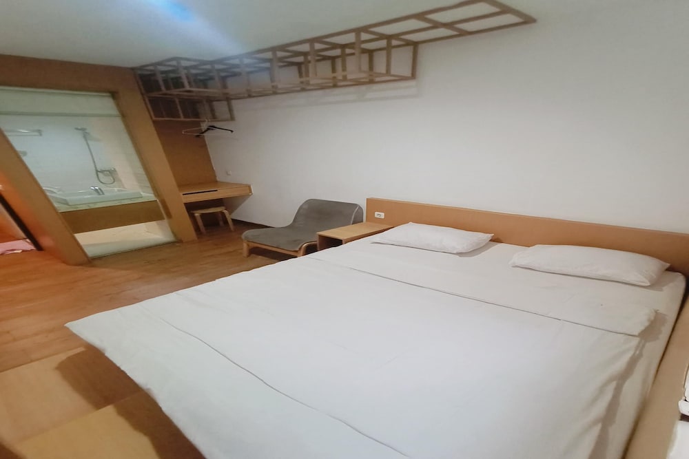 Hotel O Pondok Indah Near Gandaria City Formerly Odori Residence 26/44