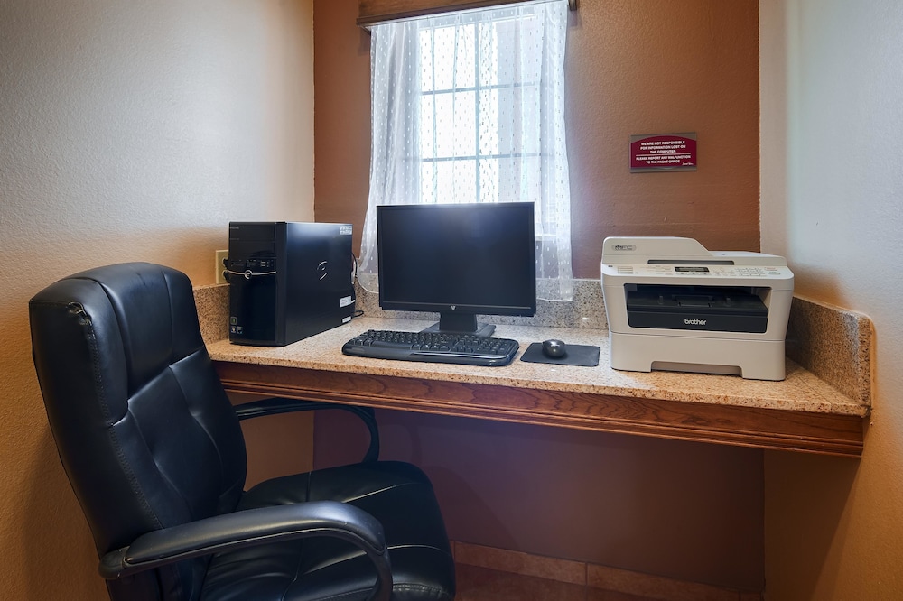 Best Western Windwood Inn & Suites 34/36