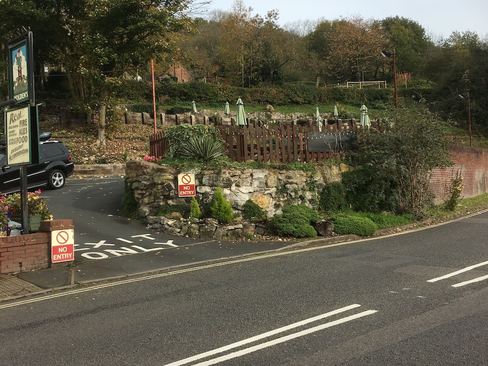 Ye Olde Robin Hood Inn 21/29