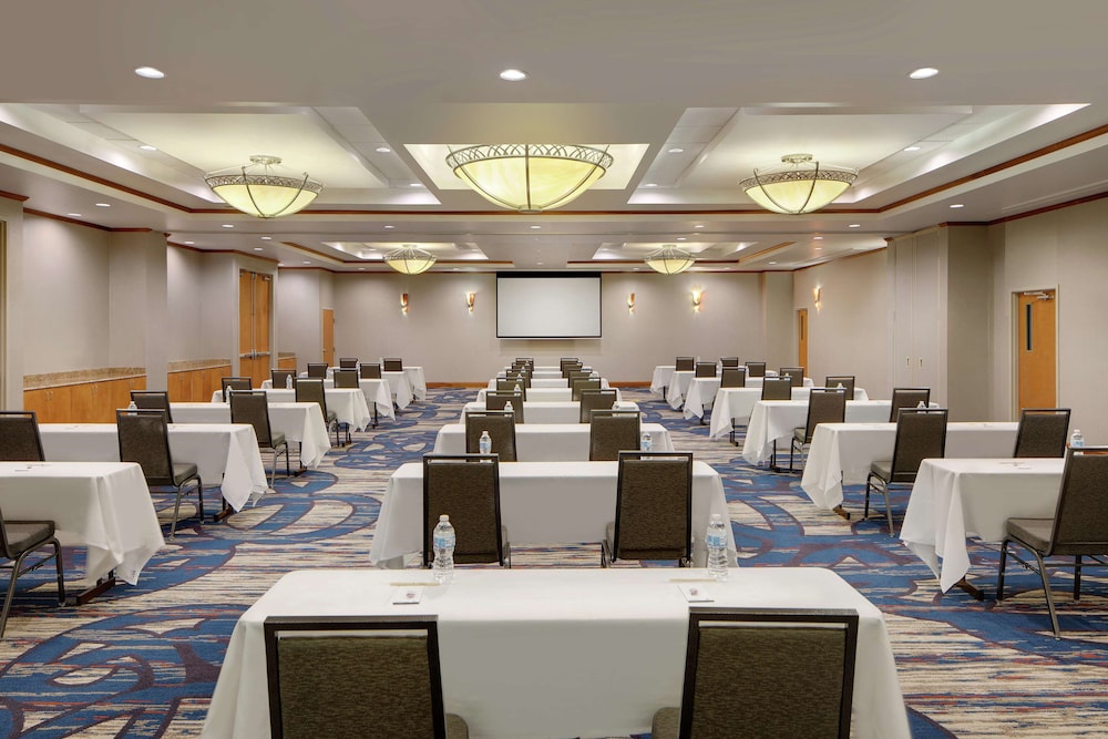 Doubletree By Hilton Richmond Airport 35/40