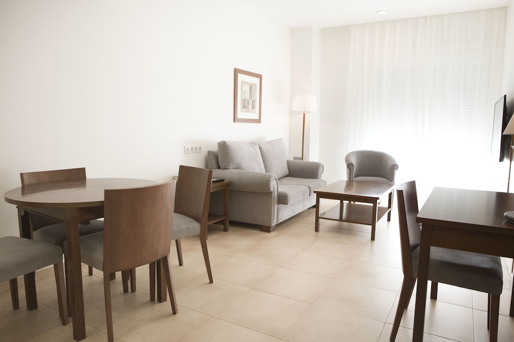 ALBUFERA APARTHOTEL 18/28