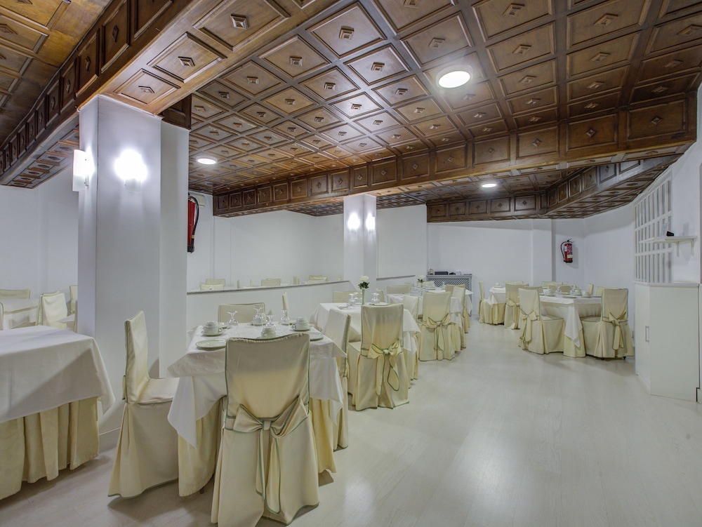 Hotel Emperatriz I 30/33