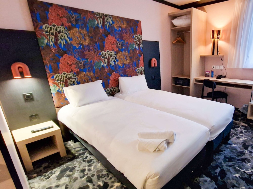 STANDARD, DOUBLE BED