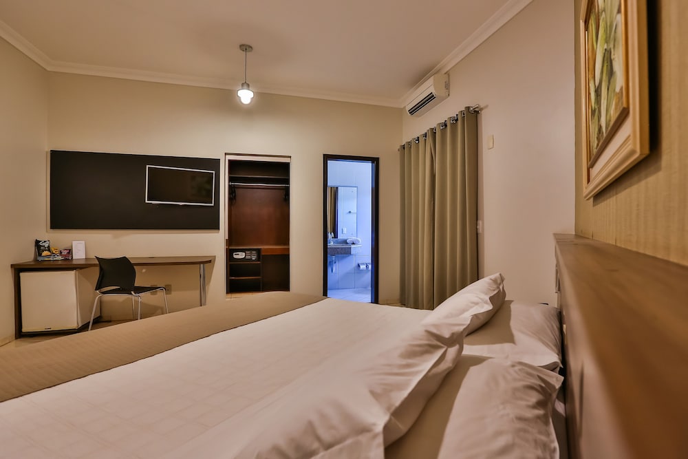 Ucayali Hotel 5/34