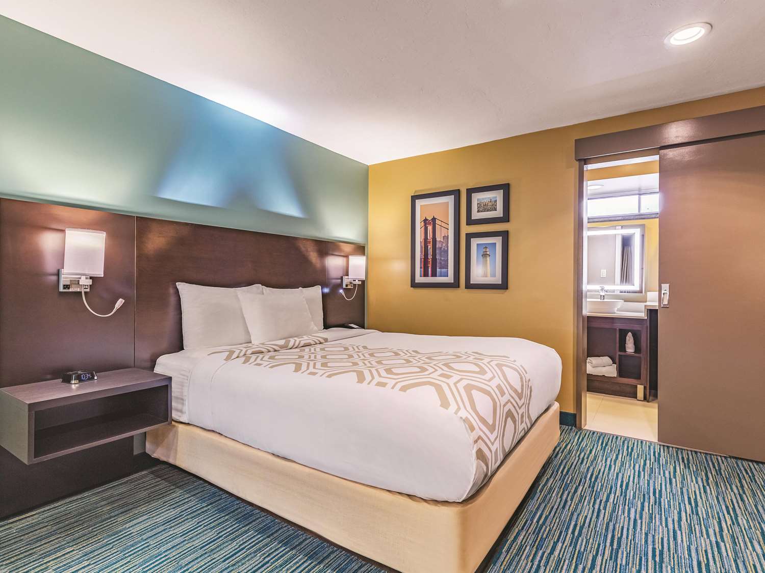 La Quinta Inn & Suites by Wyndham San Francisco Airport West 10/48