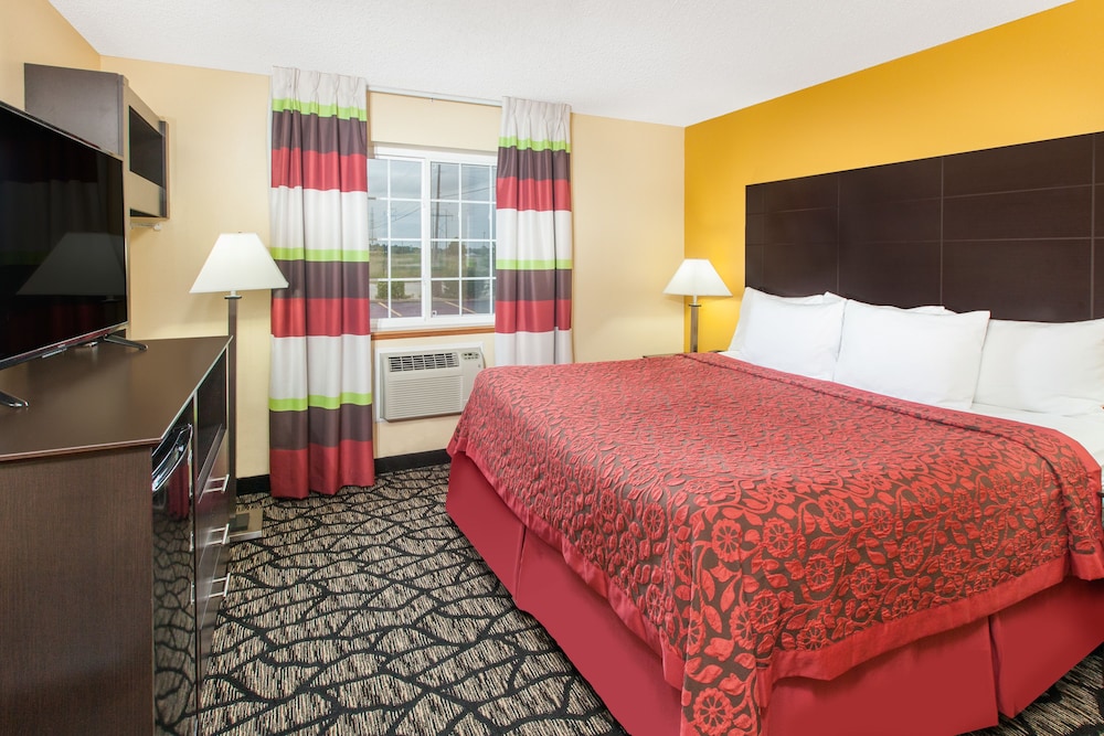 Days Inn by Wyndham Miami 11/27