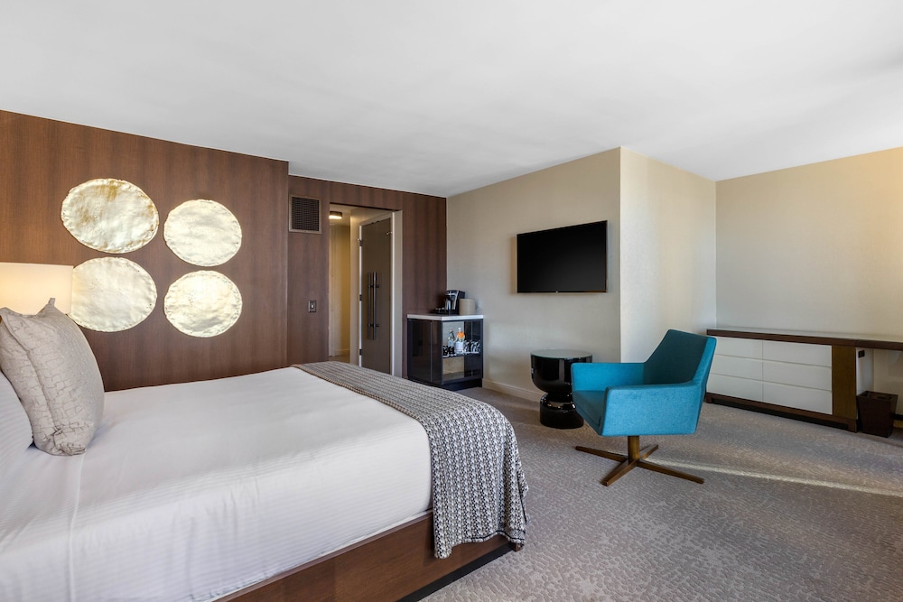 Omni Charlotte Hotel 23/70